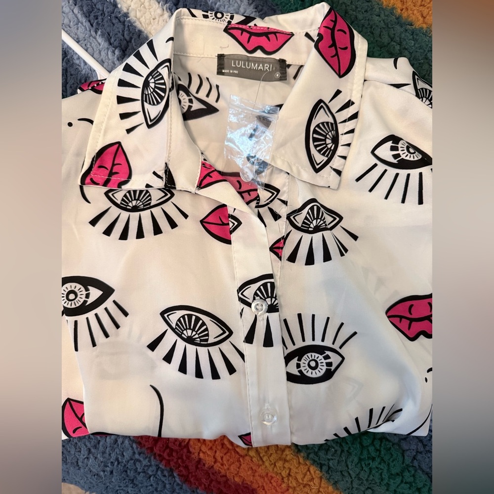 NEW Milk & Honey blouse. Size M